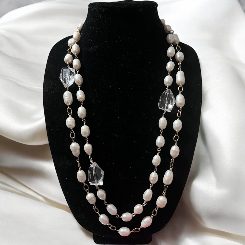 Elegant Fresh Water Pearls and Quartz Crystal Necklace, Amazingly Chic ☑️ - Picture 3 of 4